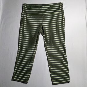 Athleta M Chaturanga Capri Legging Green Stripe Yoga Athletic Coastal Grandma
